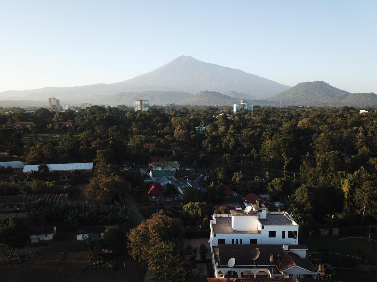 Arusha Royal Bed & Breakfast エクステリア 写真