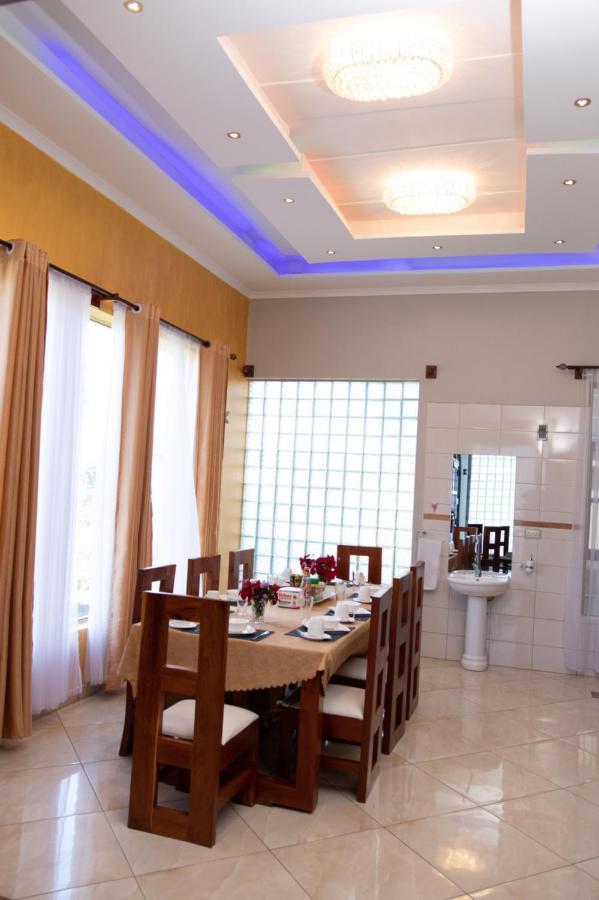 Arusha Royal Bed & Breakfast エクステリア 写真